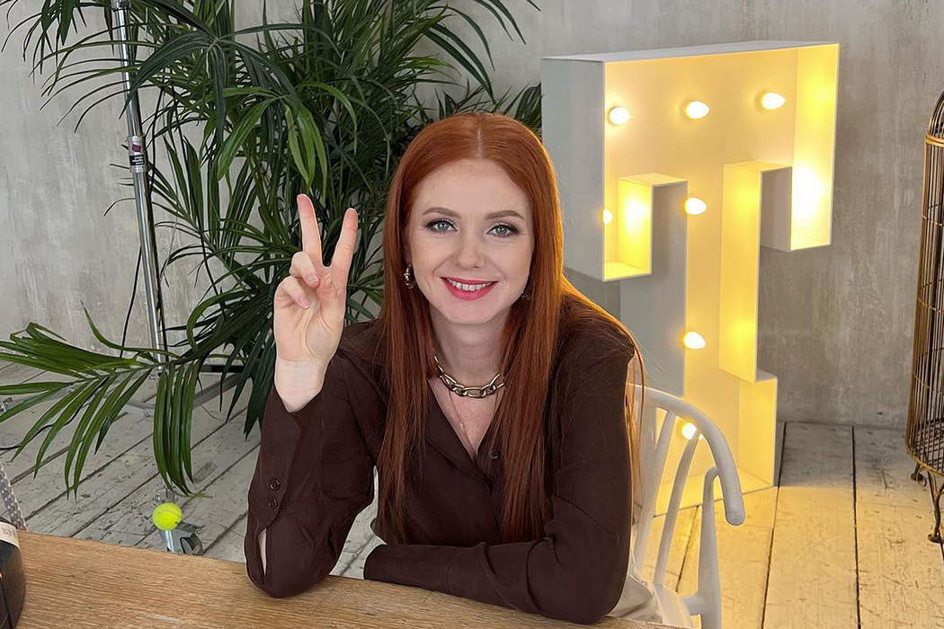Лена Катина